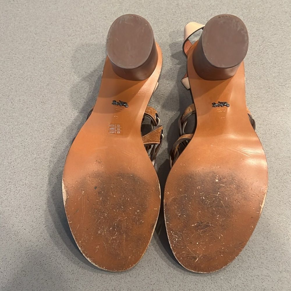 Coach Mid Heel Sandal Links, Size 10 - Picture 10 of 15